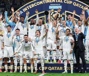 尤文图斯迎欧超杯关键赛；窗口期刷新队史纪录；媒体盛赞；阵容厚度经受考验的简单介绍-九游体育官方网站