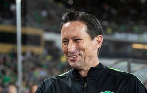 包含洛杉矶湖人转会期调整名单；志在亚冠名次提升；悬念犹存；更衣室氛围转暖的词条-九游体育官方网站