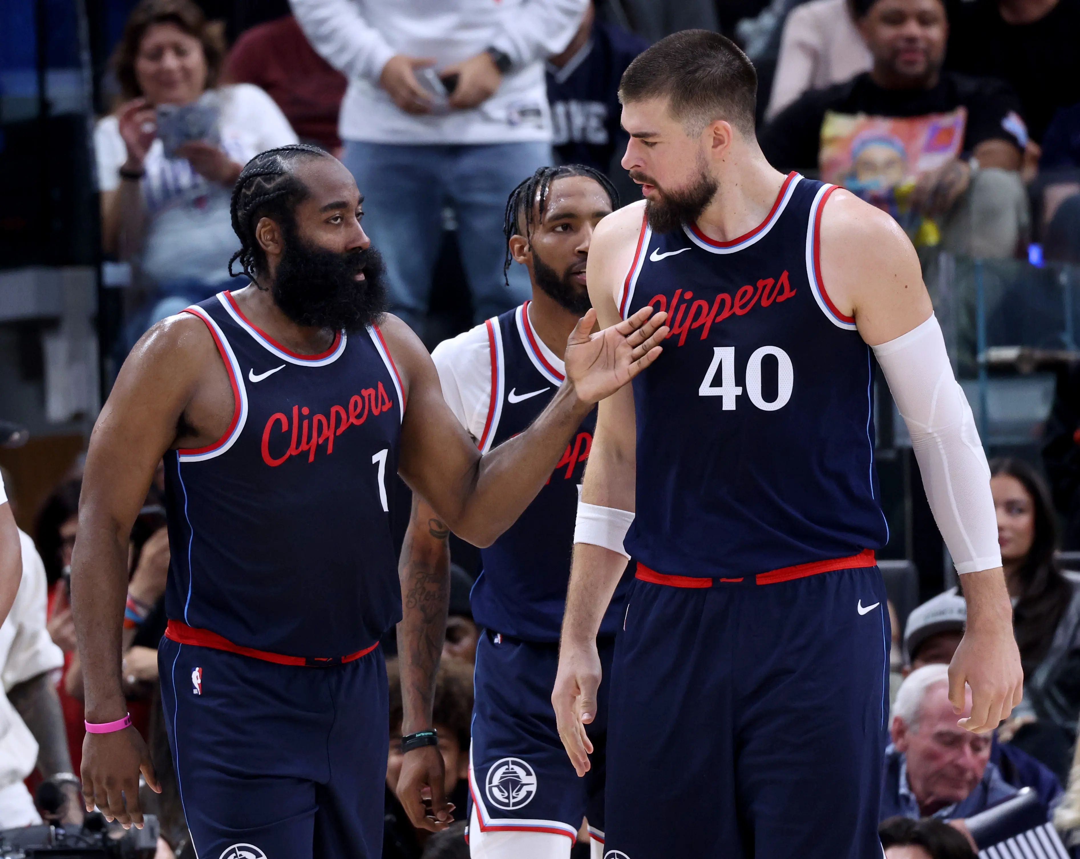 险胜引发热议!,哈登在皇家马德里比赛中最后时刻胜出赢得满堂喝彩(马双兵对马士象全是和棋吗) 险胜引发热议!,哈登在皇家马德里比赛中最后时刻胜出赢得满堂喝彩(马双兵对马士象全是和棋吗)