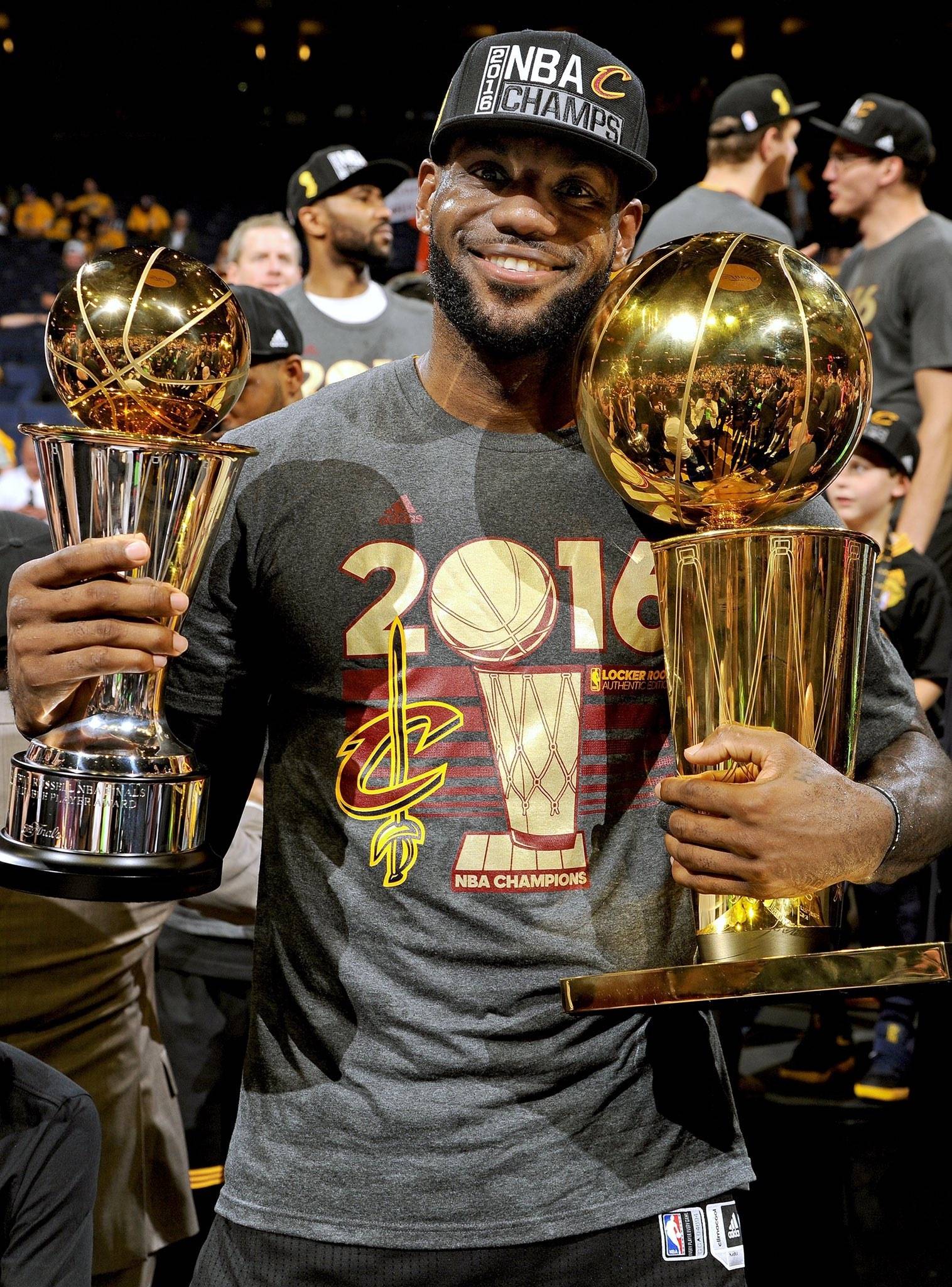 詹姆斯连续十场比赛得分超过比赛局势复杂,独行侠不断突破!上演精彩一战的简单介绍 詹姆斯连续十场比赛得分超过比赛局势复杂,独行侠不断突破!上演精彩一战的简单介绍