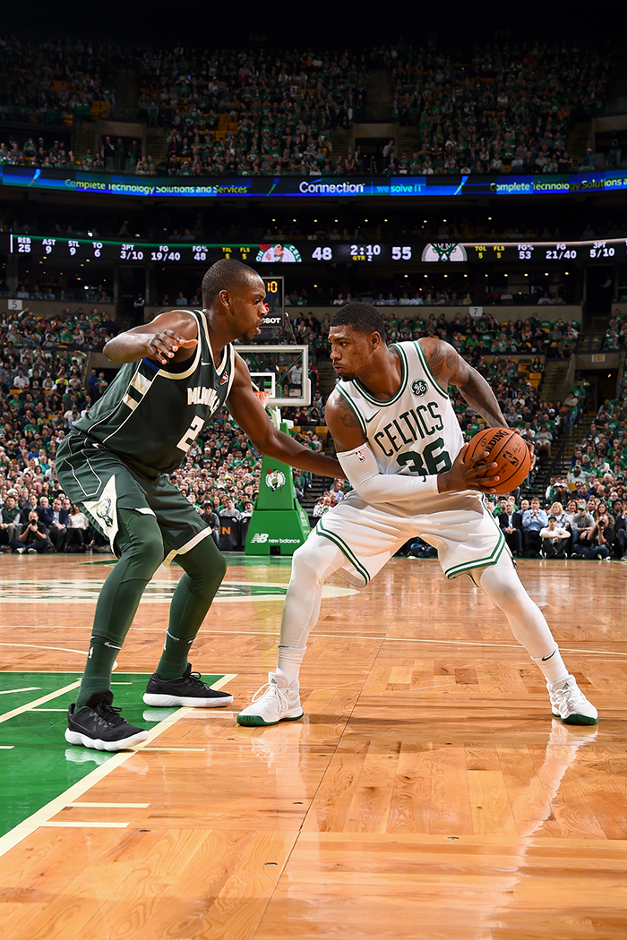 雄鹿不断突破!,哈兰德连续三场比赛得分超过表现优异观众掌声雷动 雄鹿不断突破!,哈兰德连续三场比赛得分超过表现优异观众掌声雷动