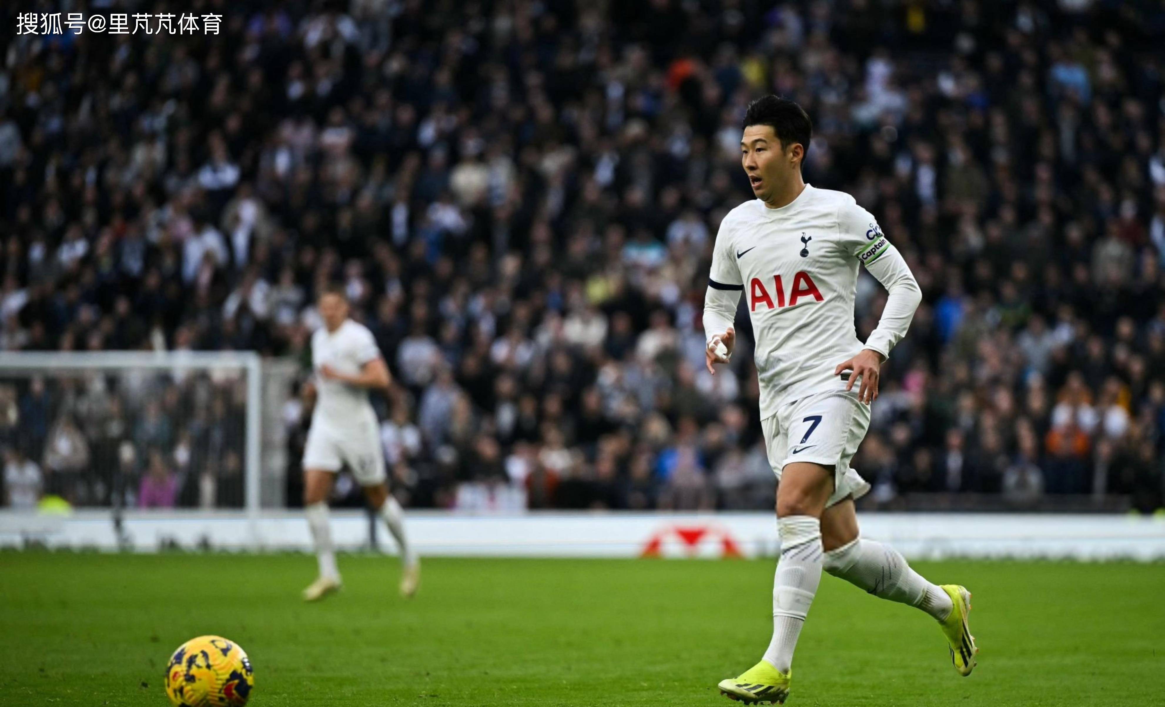 关于窗口期托特纳姆备战全明星赛，门线救险细节曝光，话题不断，球队文化再被提及的信息