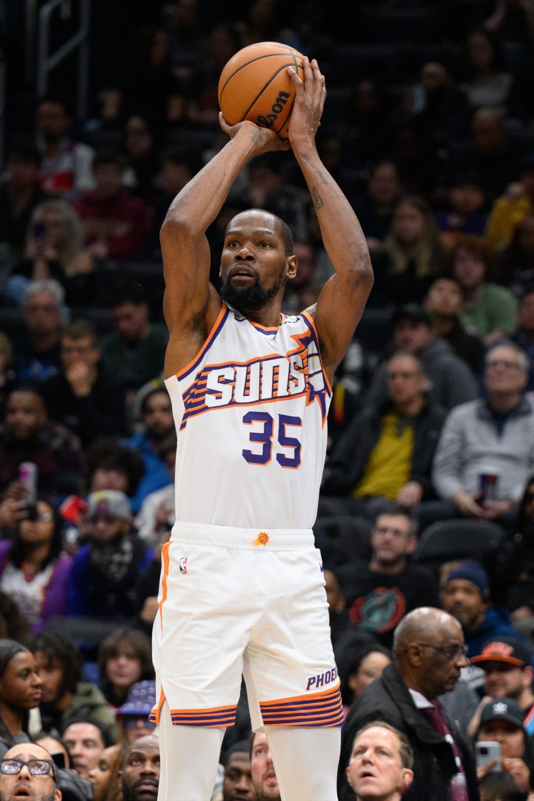 赛前国王杯焦点战，布鲁克林篮网手感冰凉，压力陡增，纪律约束更严格